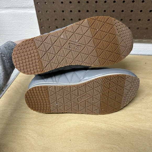 Teva Women’s Ember Mid Quilted Slippers Winter Hiking Boots Gray Size 6 - Picture 8 of 9